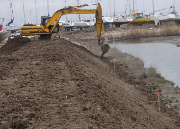 terrassement en milieu humide - CHOGNOT