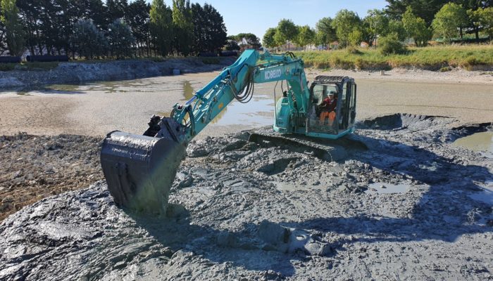 pelle kobelco chognot travaux